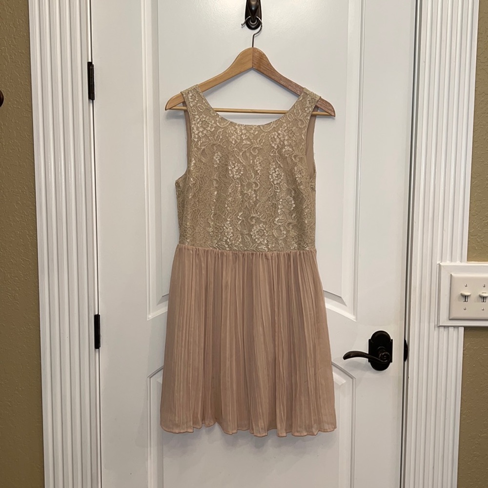 Cream colored lace dress by Jack size 8